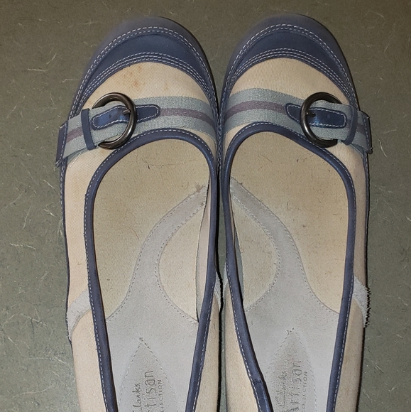 Clark's Artisan collection shoes - Picture 5 of 6